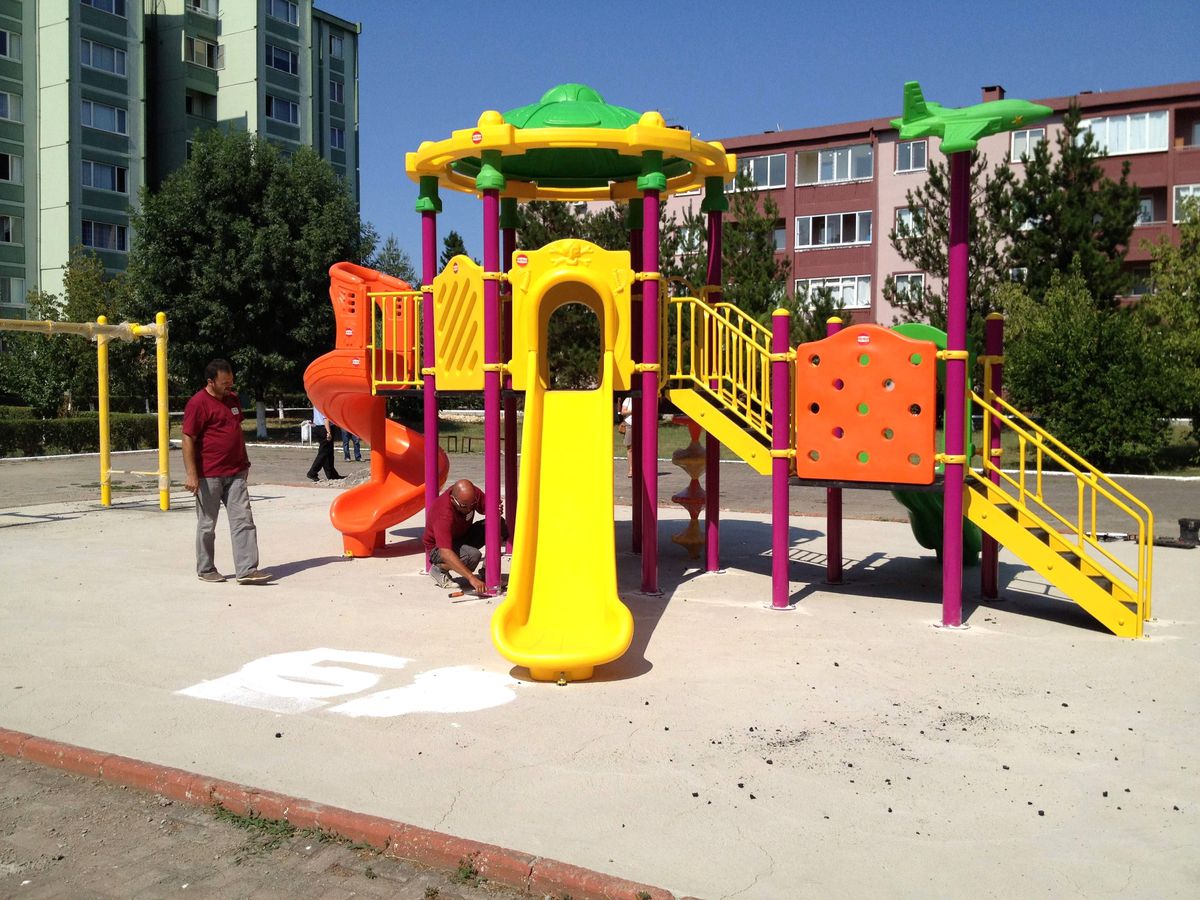 İzmit\'in Parkları Yenileniyor