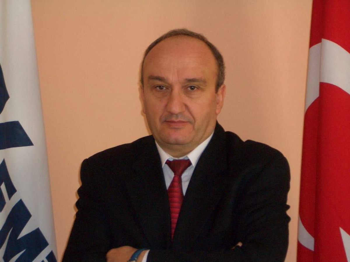 Kemiad\'da Yeni Yapılanma