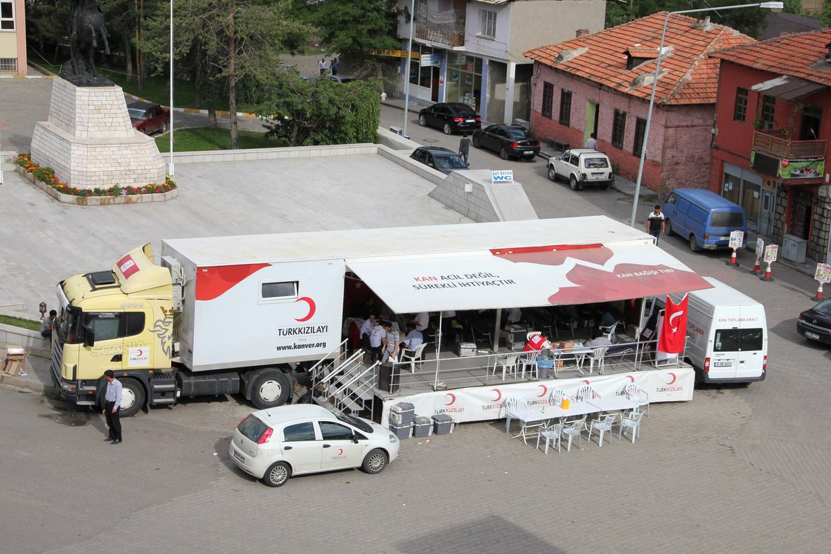 Kızılay Kan Bağış Tır\'ı Oltu\'da