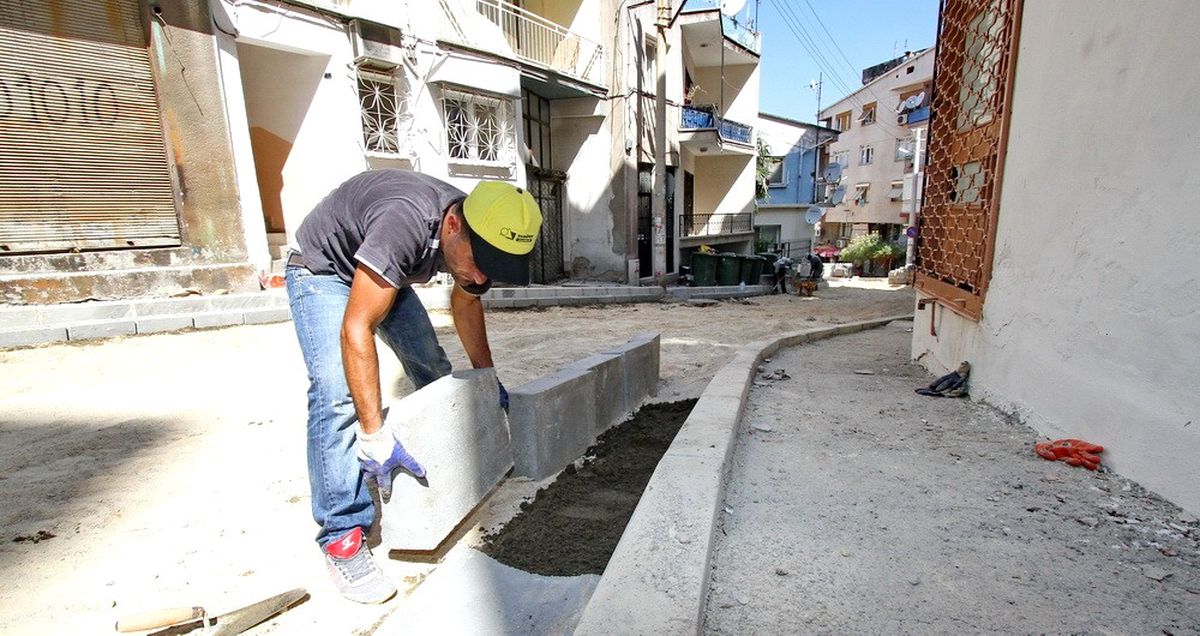 Konak Yenileniyor
