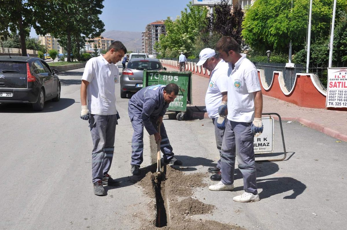 Malatya\'ya Fiber Optik Kablo Döşeniyor