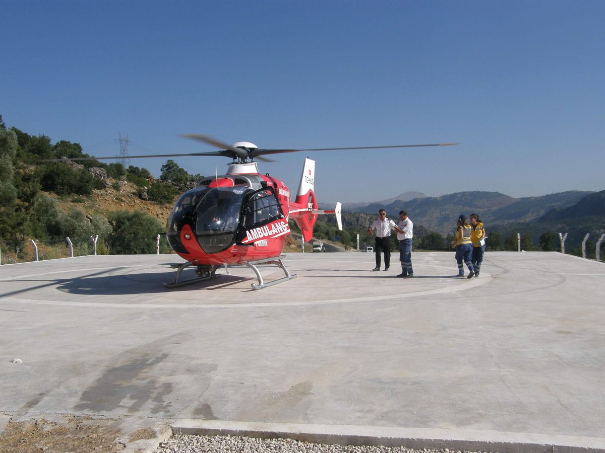 Merdivenden Düşen Çocuklar Ağır Yaralandı