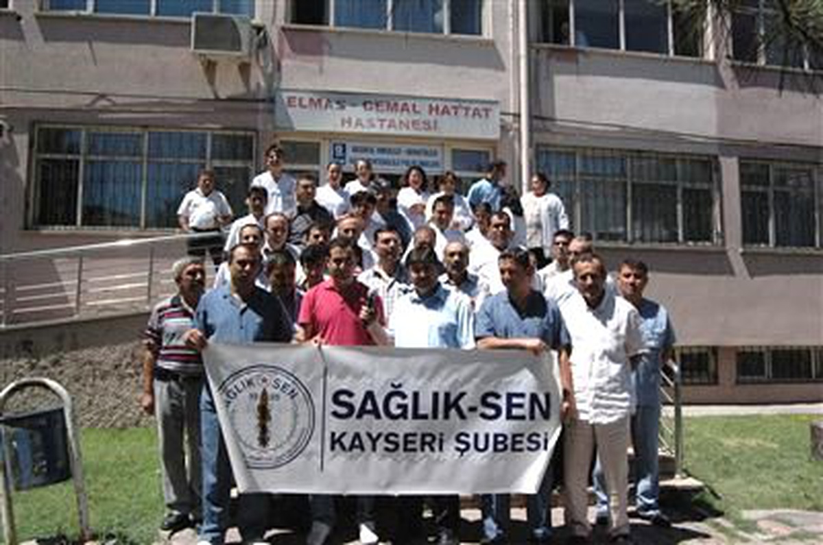Sağlık Çalışanlarına Saldırdı