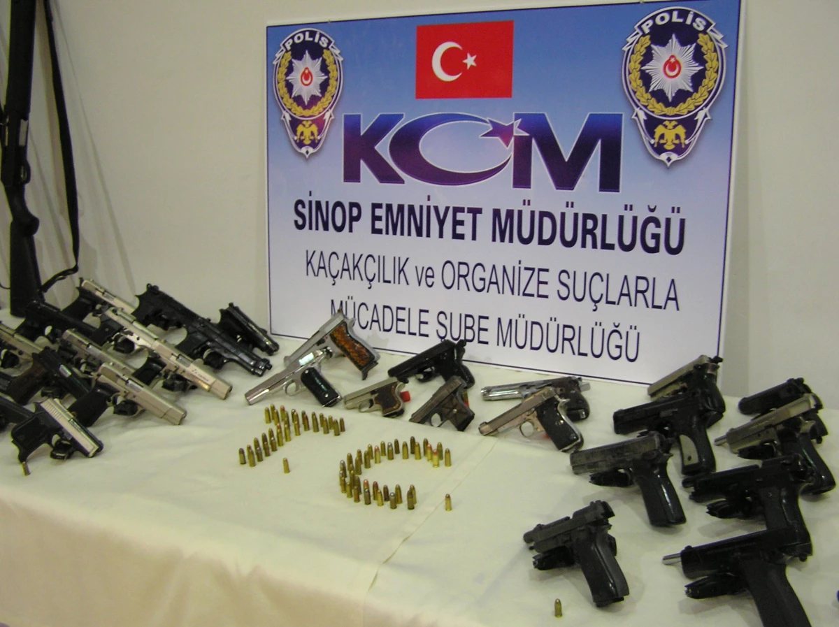 Sinop\'ta Silah Kaçakçılığı Operasyonu
