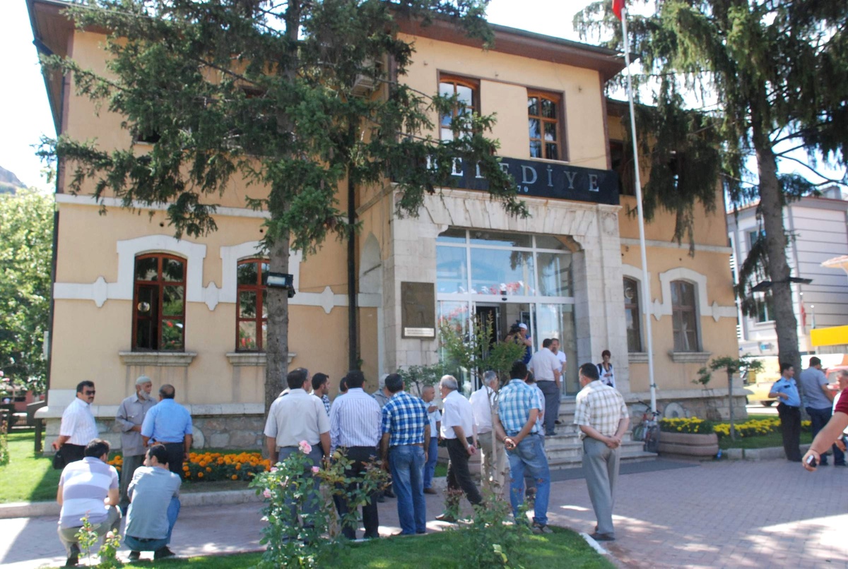 Tokat\'ta Şehiriçi Minibüs Hat İhalesi Yapıldı