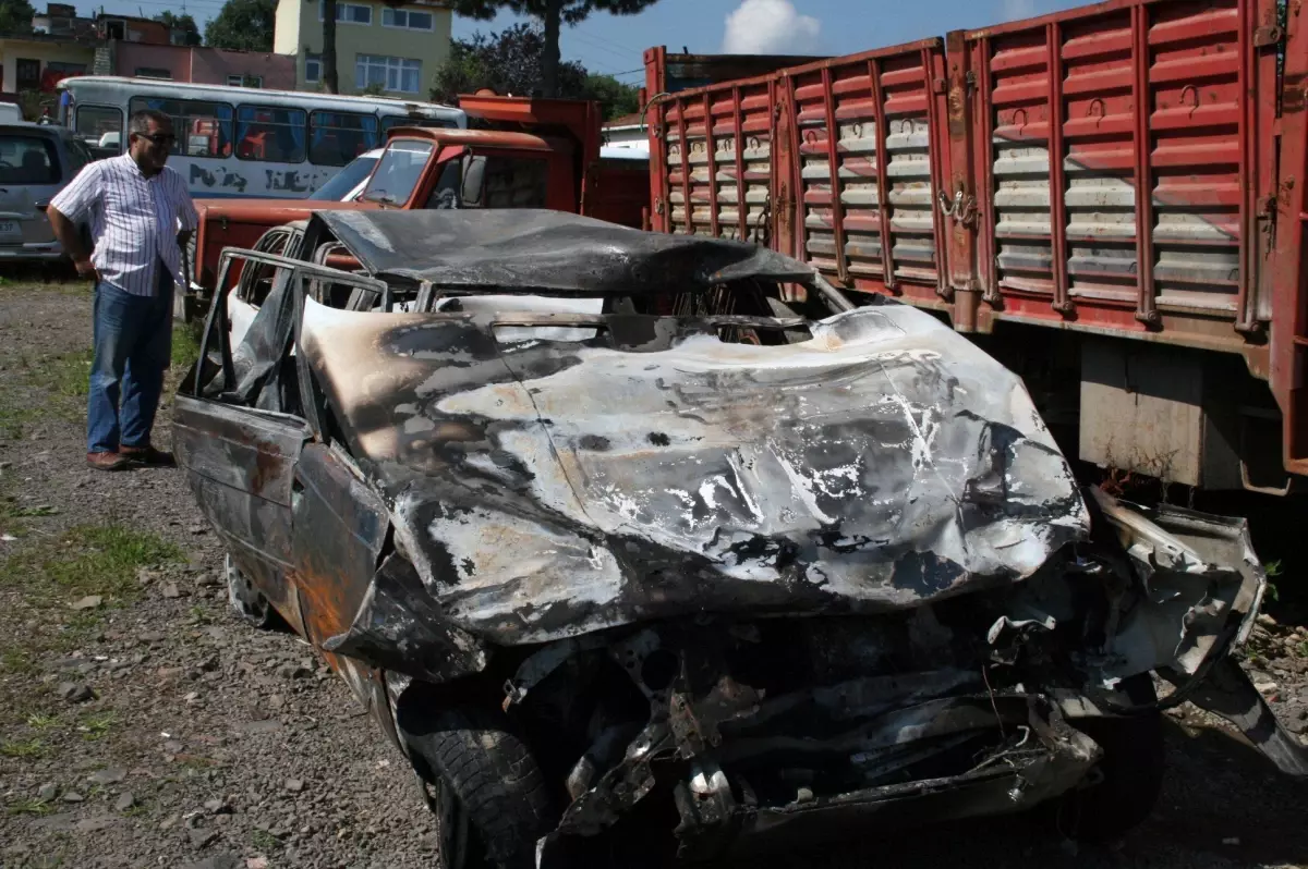Ünye'de Trafik Kazası: 1 Ölü, 2 Yaralı