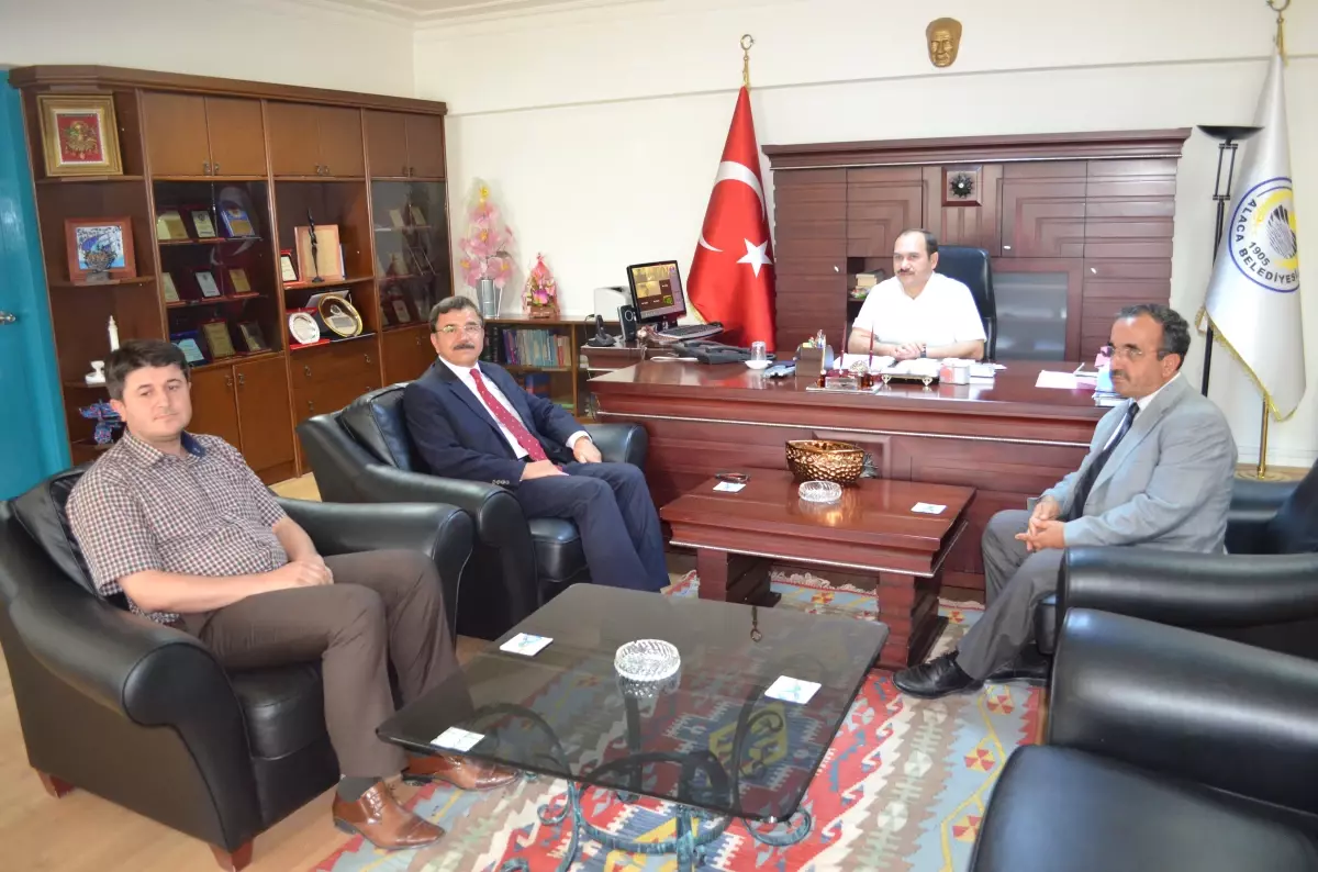 Yürüyen'den Alaca Belediye Başkanı Eyvaz'a Veda Ziyareti