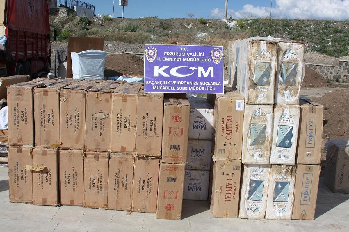 34 Bin 900 Paket Kaçak Sigara Yakalandı