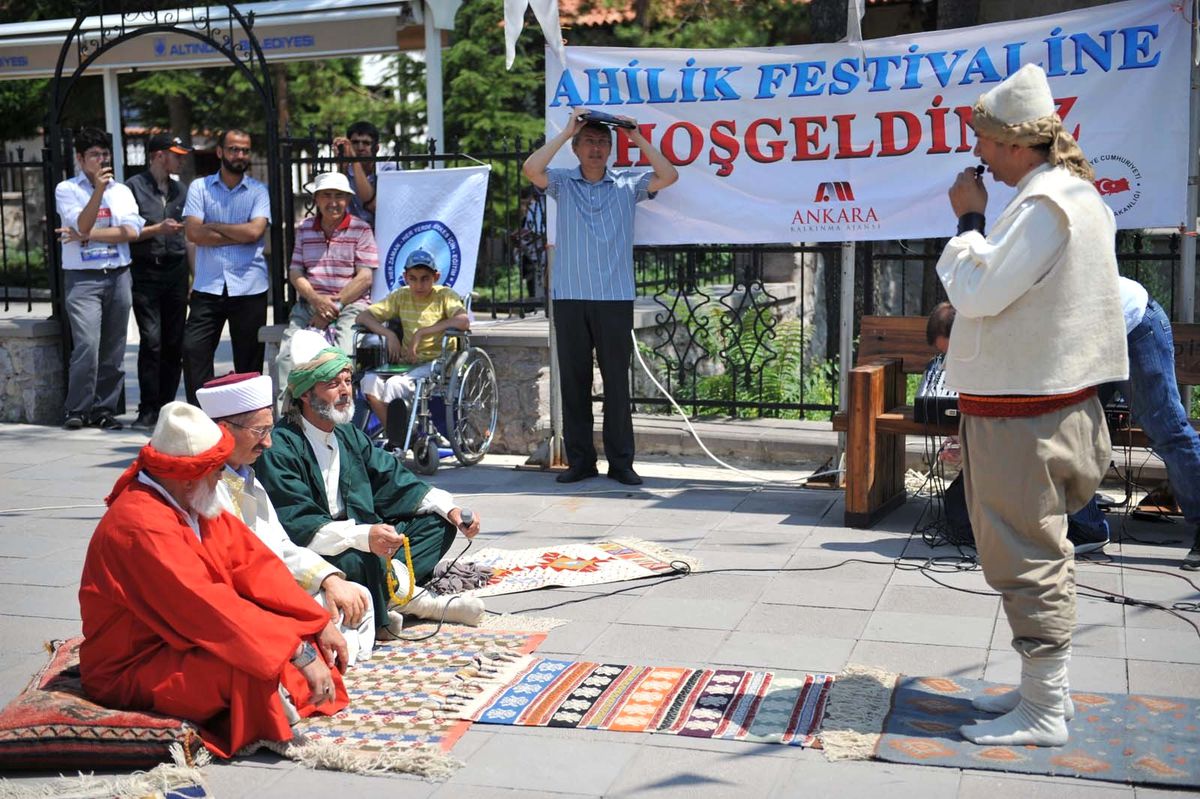 Ahiler Hamamönü\'nde Buluştu