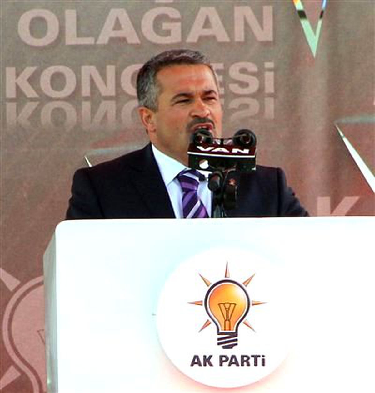 AK Parti Van İl Başkanı Aras, Güven Tazeledi