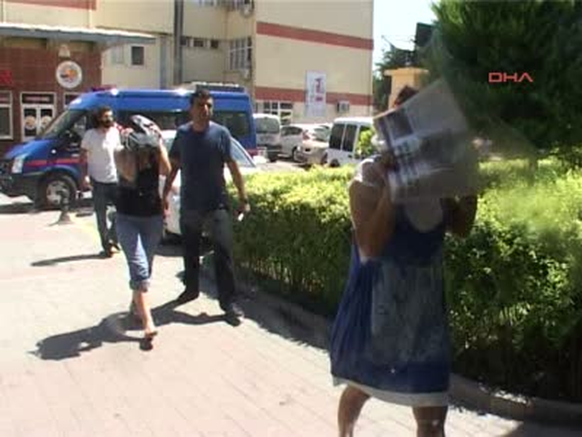 Yakalanan 5 Yabancı Uyruklu Kadına Sınır Dışı