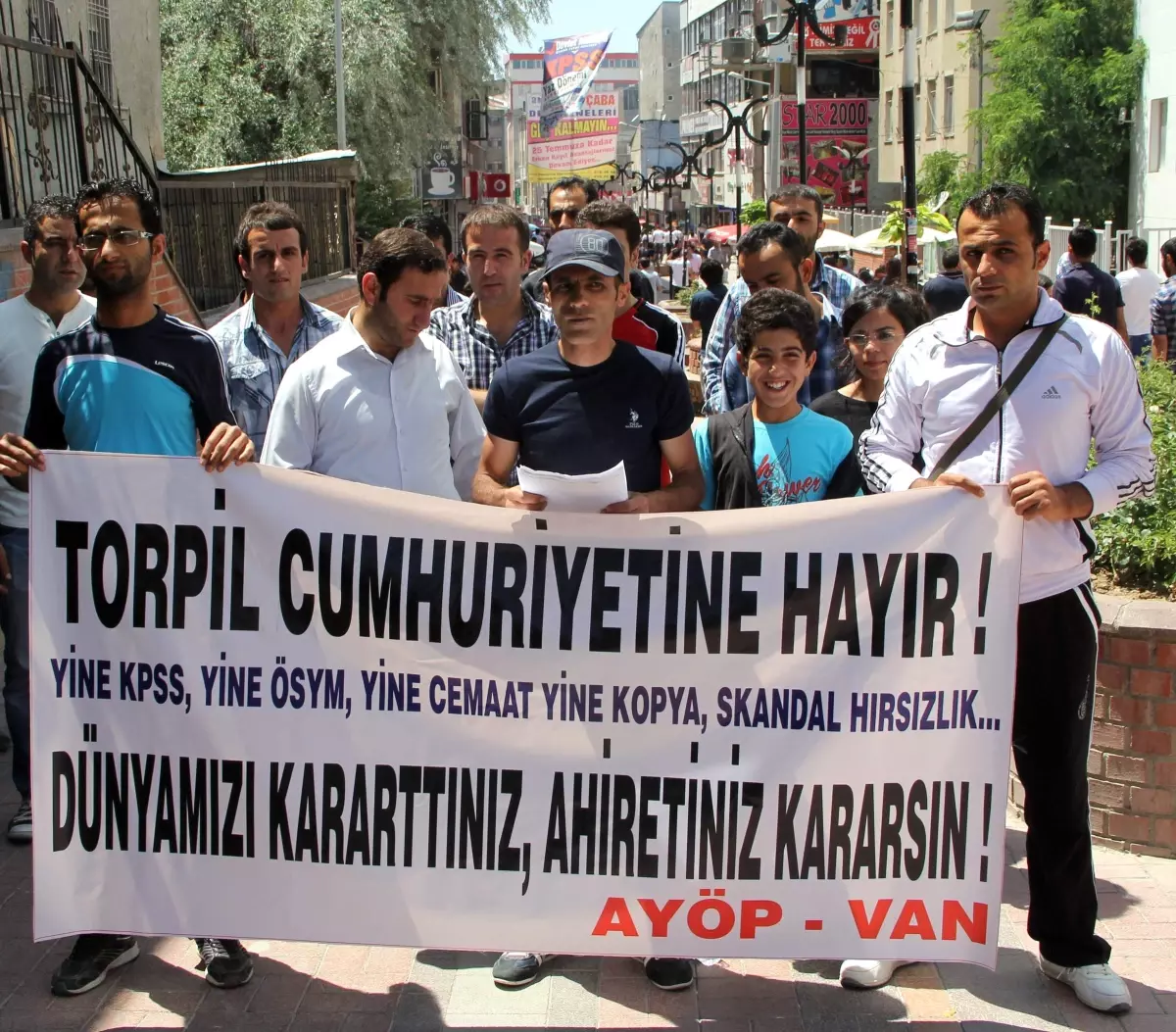 Ayöp Üyelerinin KPSS Tepkisi