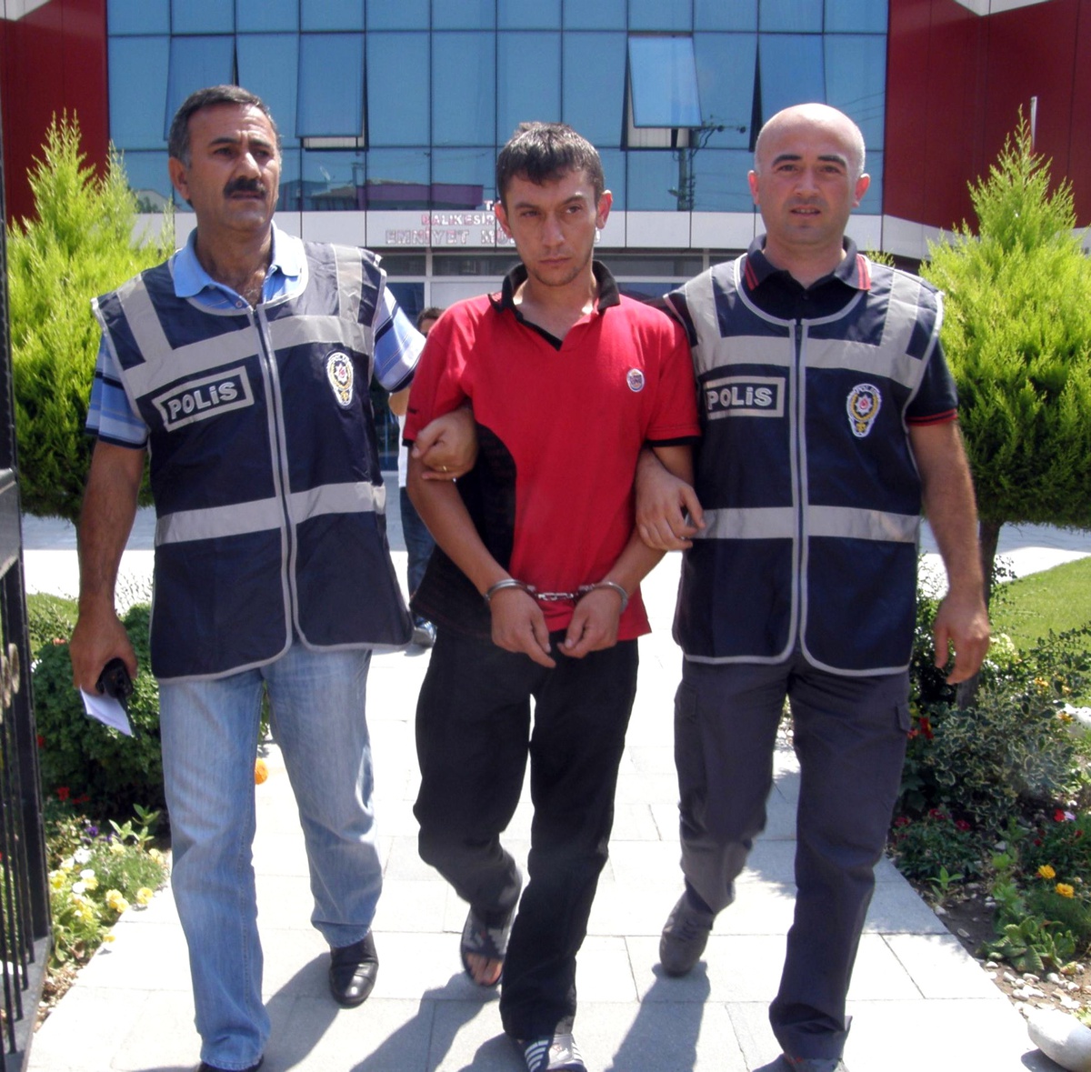 Balıkesir\'de Alacak Verecek Kavgası Kanlı Bitti: 1 Ölü