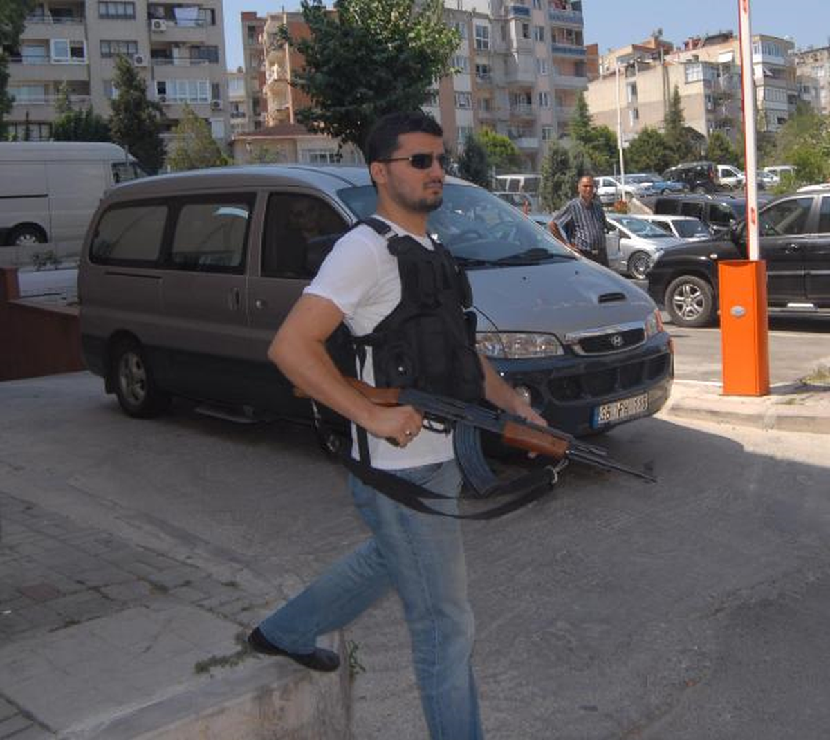 Beşok- Turşak Kavgasında Uzun Namlulu Silahla Önlem