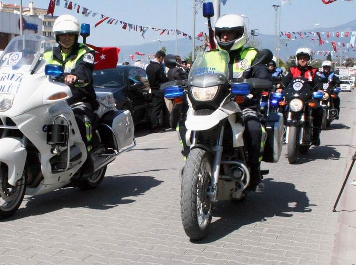 Burhaniye\'de Trafik Eğitimi Projesi