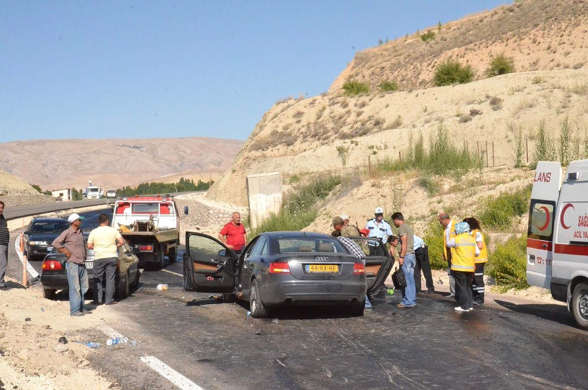 Darende\'de Trafik Kazası: 7 Yaralı