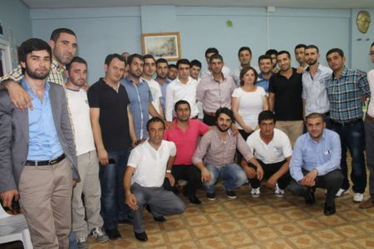 Dilovası\'nda Gençler Toplandı