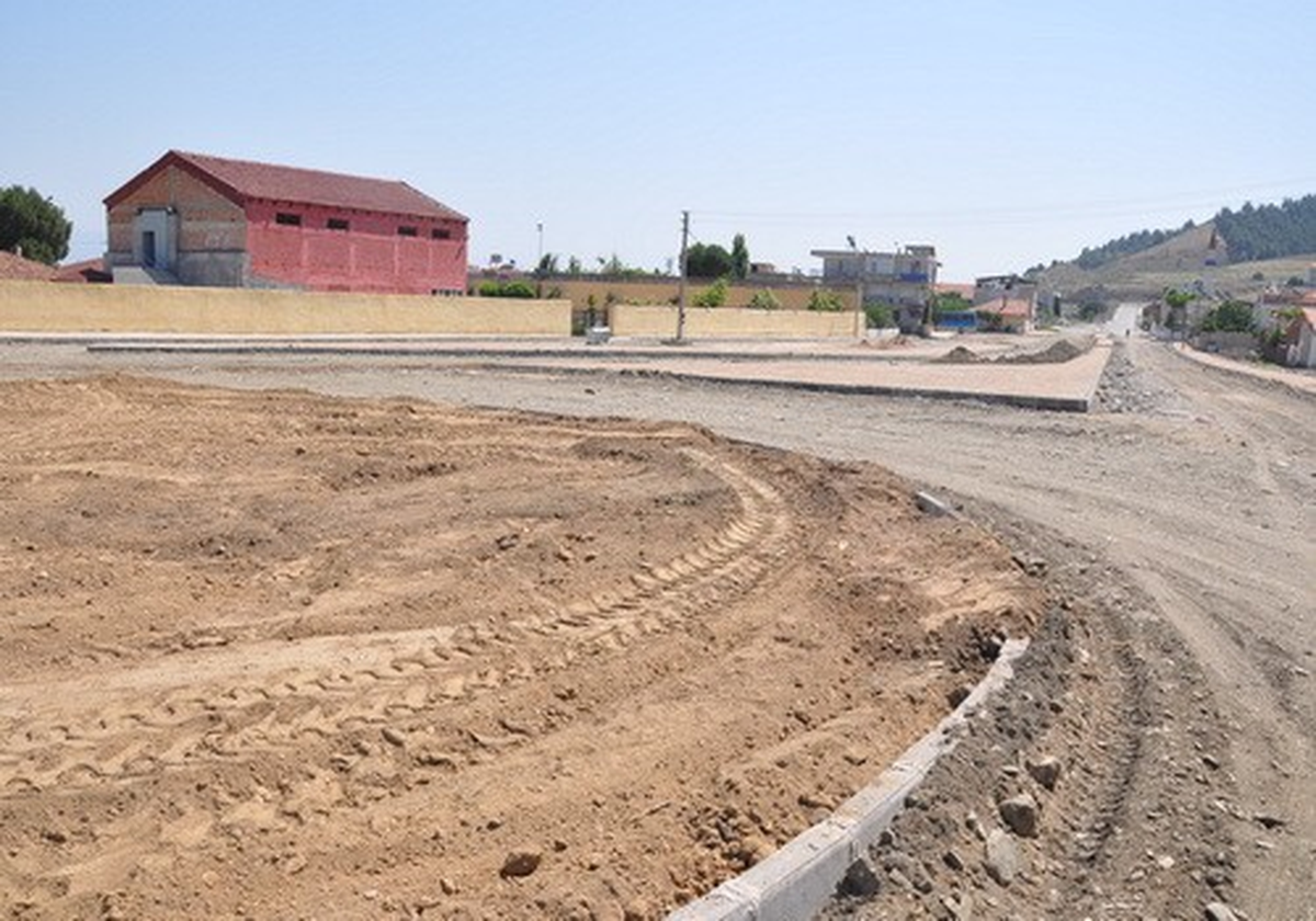 Fen İşleri Müdürlüğü Çalışmaları Sürüyor