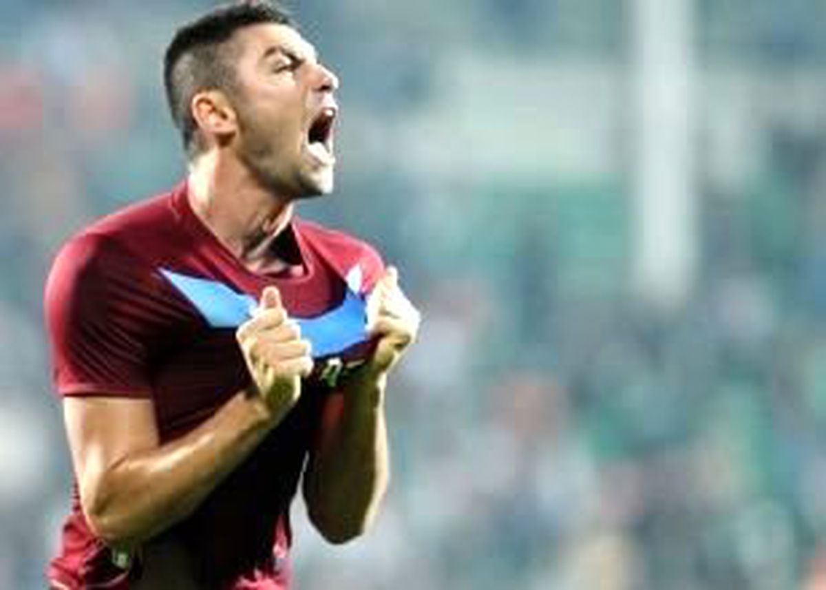 Galatasaray, Burak\'ı Trabzon\'dan Kopardı