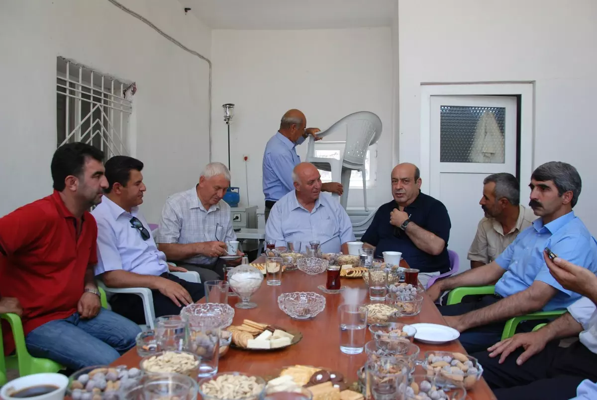 Kaplan ve Dora\'dan Meryem Ana Kilisesi\'ne Ziyaret