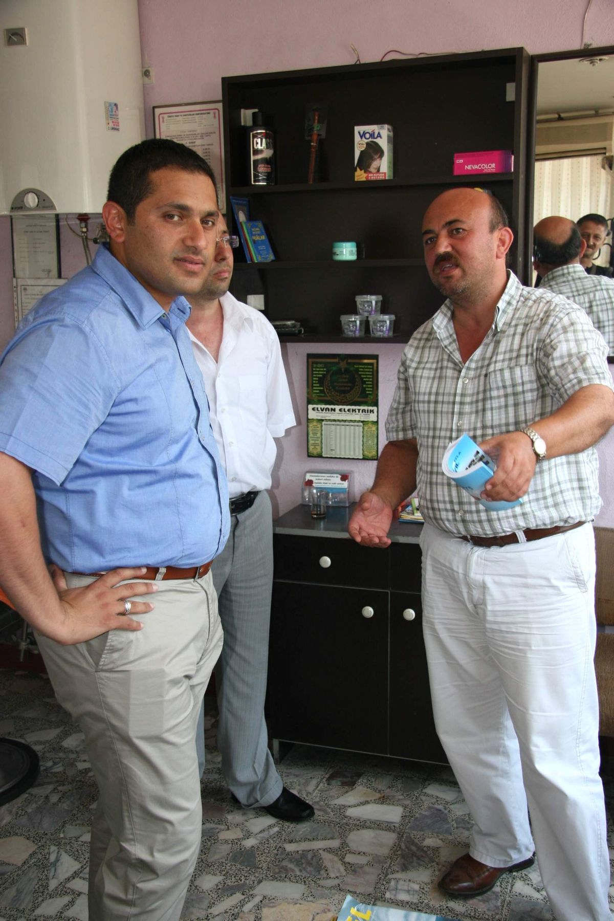 Karaduman, Mithatpaşa Esnafını Gezdi