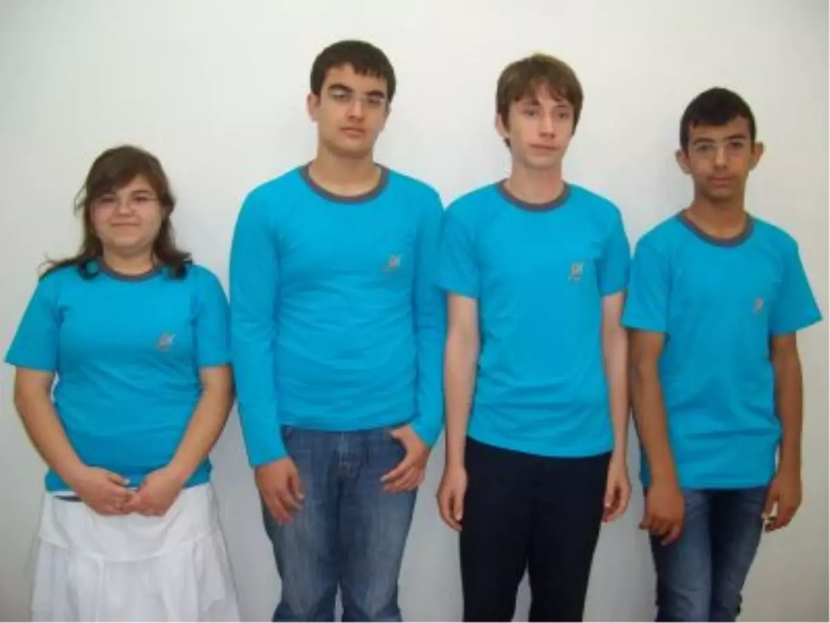 Karaman\'da Gevher Hatun Kolejinde Gelenek Bozulmadı