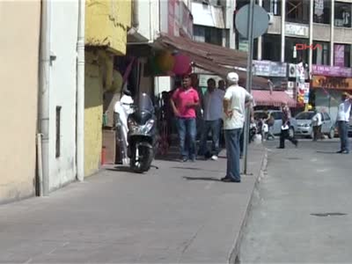Kovandan Kaçan Arılar Panik Yarattı
