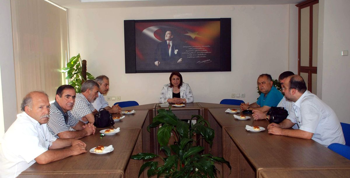 MHP\'den Milli Eğitim Müdürü Töre\'ye Ziyaret