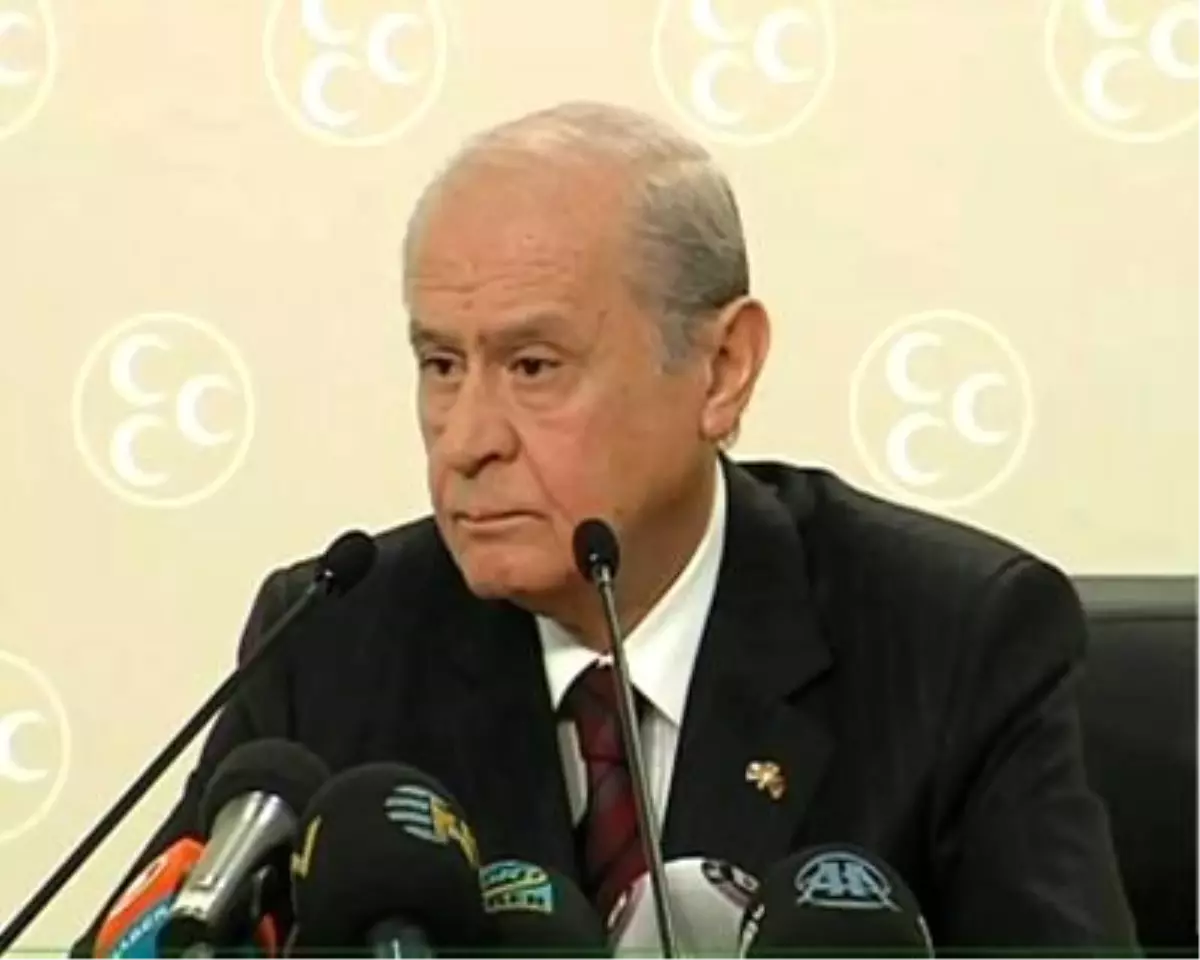 MHP Genel Başkanı Bahçeli\'nin Basın Toplantısı (4)