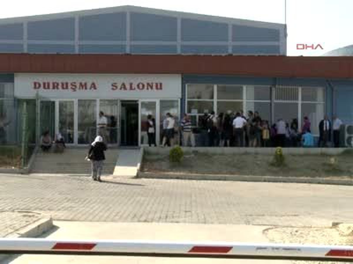 Silivri\'de Görülen Kck Davasında Kendilerine Uygulanan Güvenlik Koşullarından Dolayı Duruşmaya...