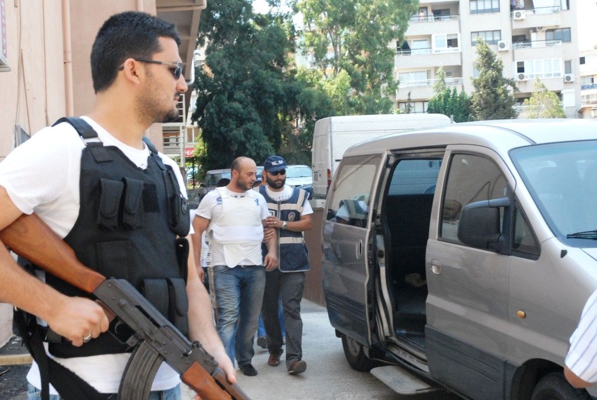 Zanlılar Çelik Yelek Giydirilerek Adliyeye Sevk Edildi