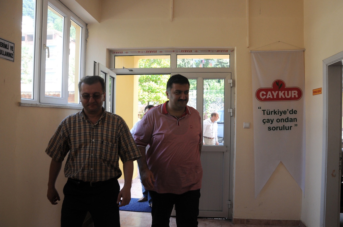 Rize Milletvekili Hasan Karal Gündoğdu Çaykur Çay Fabrikasını Ziyaret