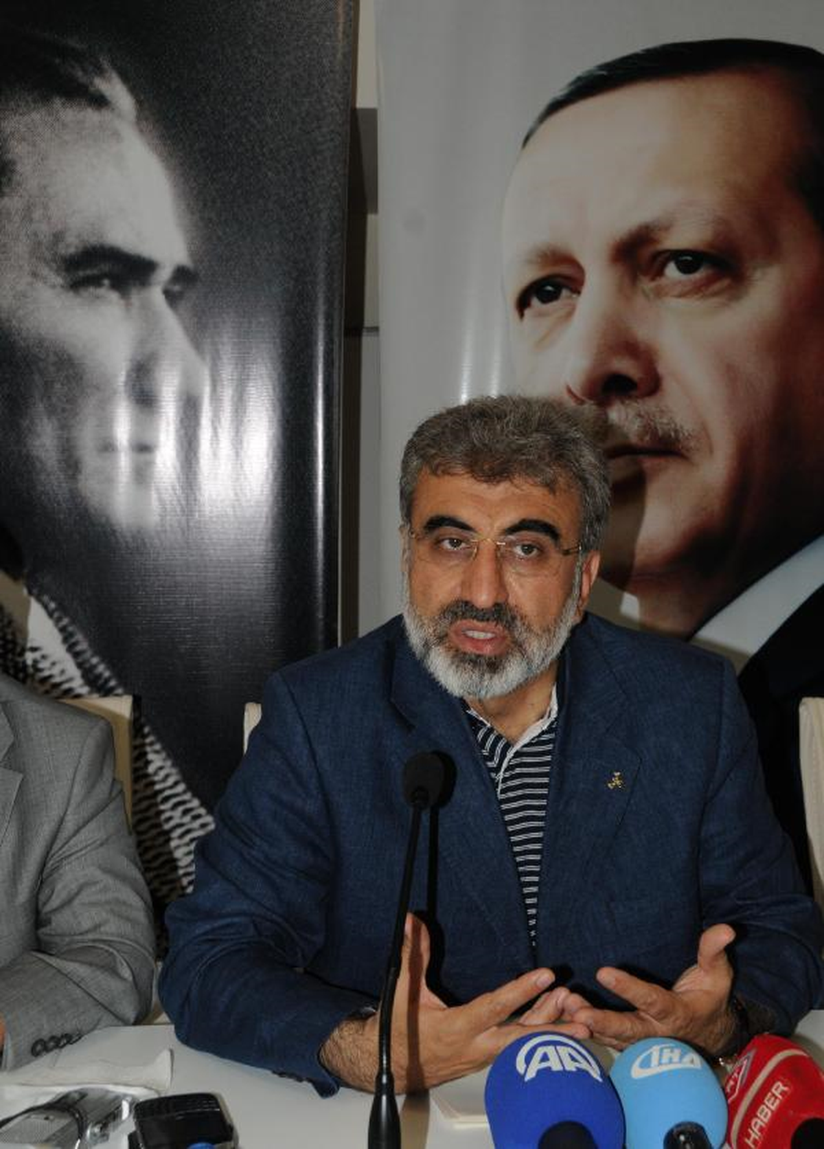 Bakanı Yıldız\'dan Numan Kurtulmuş Yorumu: Dikkatle İzliyoruz