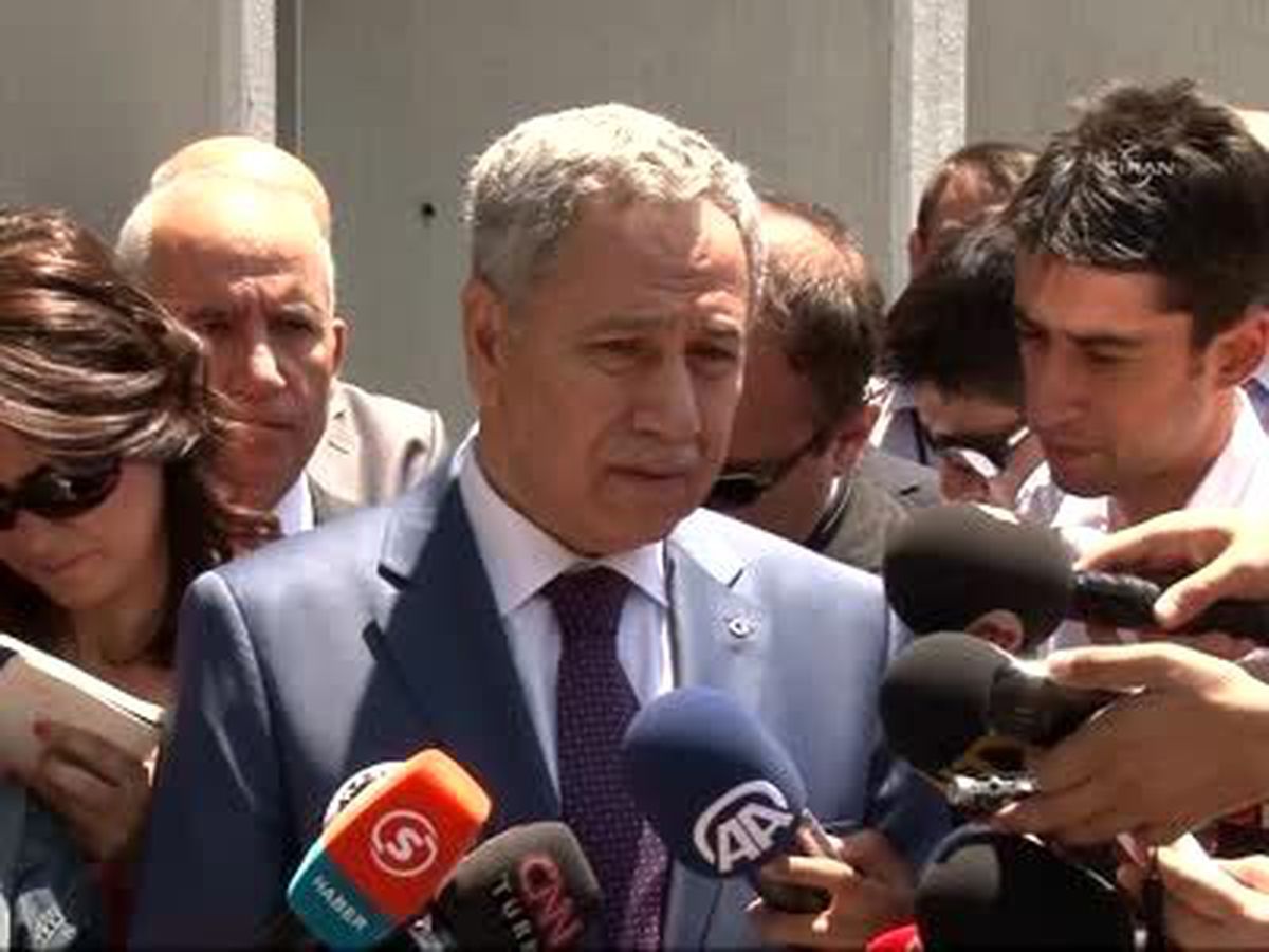 Başbakan Yardımcısı Arınç, Soruları Yanıtladı