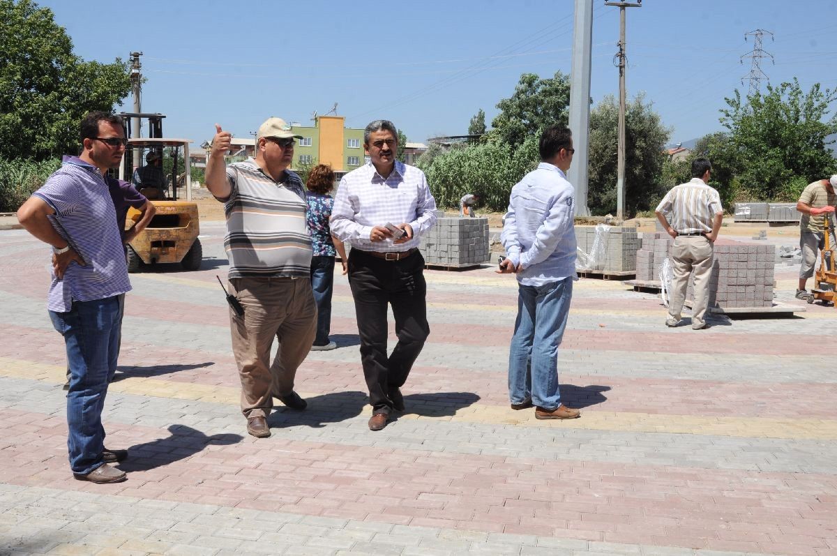 Başkan Alıcık; "Nazilli\'de Parke Taşsız Sokak ve Cadde Kalmayacak"