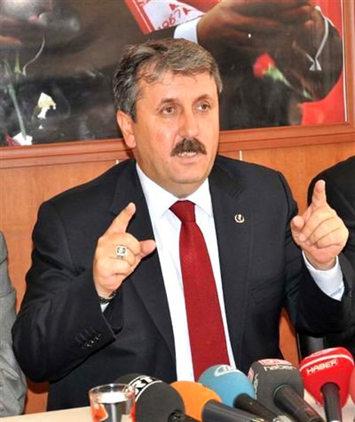 BBP Lideri Destici\'den "Suriye ve Türk Uçağı" Açıklamaları