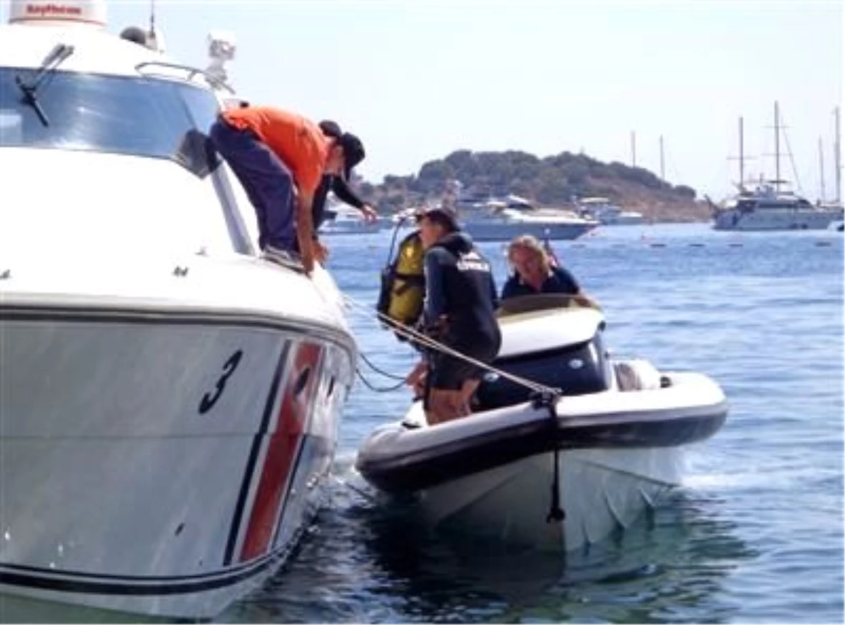 Bodrum\'da Zodiac Bot ile Deniz Taksi Çarpıştı: 1 Ölü
