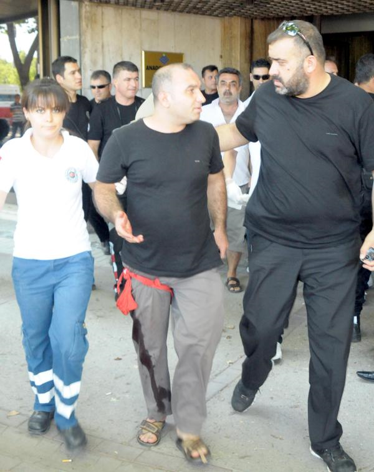 Boşanma Davasında Aleyhinde Tanıklık Yapan Kardeşleri Bıçakladı