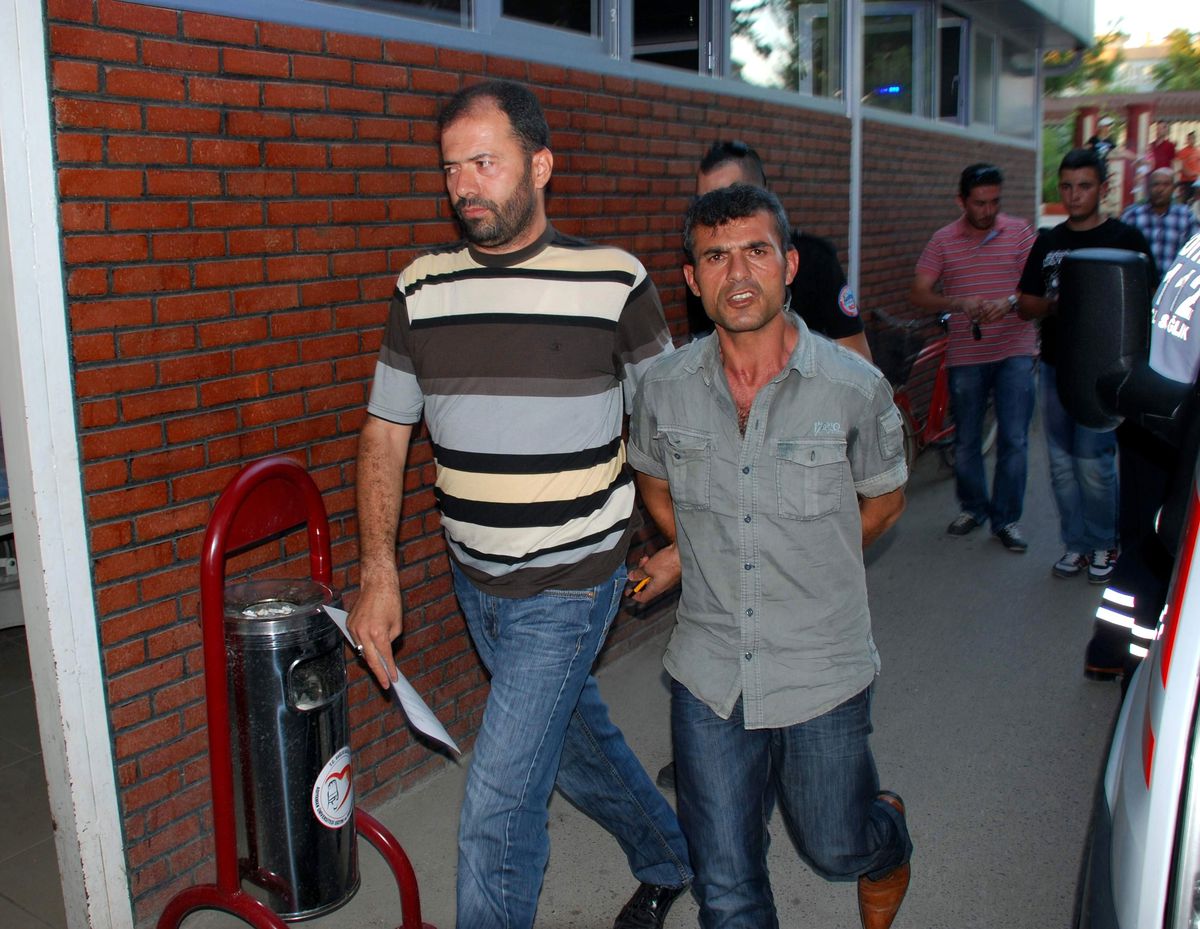 Dolandırıcıyı Linç Edilmekten Polis Kurtardı