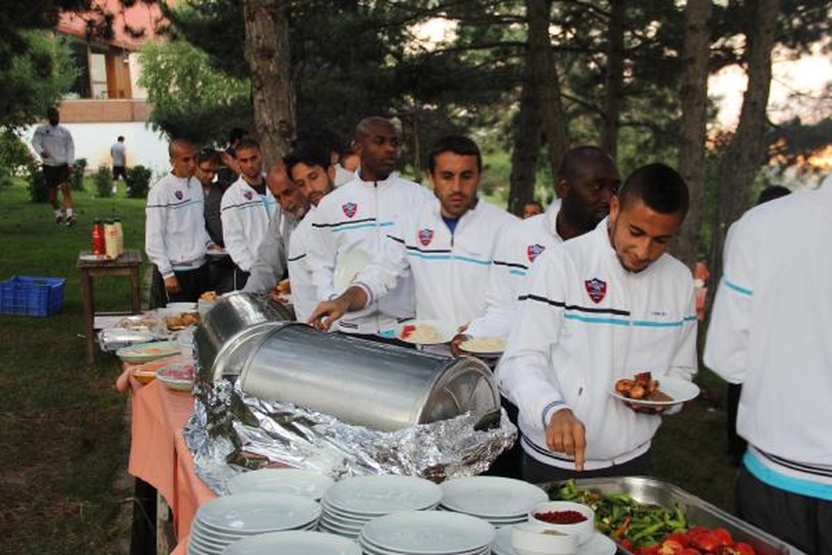 Karabükspor\'da Skippe Kadroyu Oluşturma Peşinde