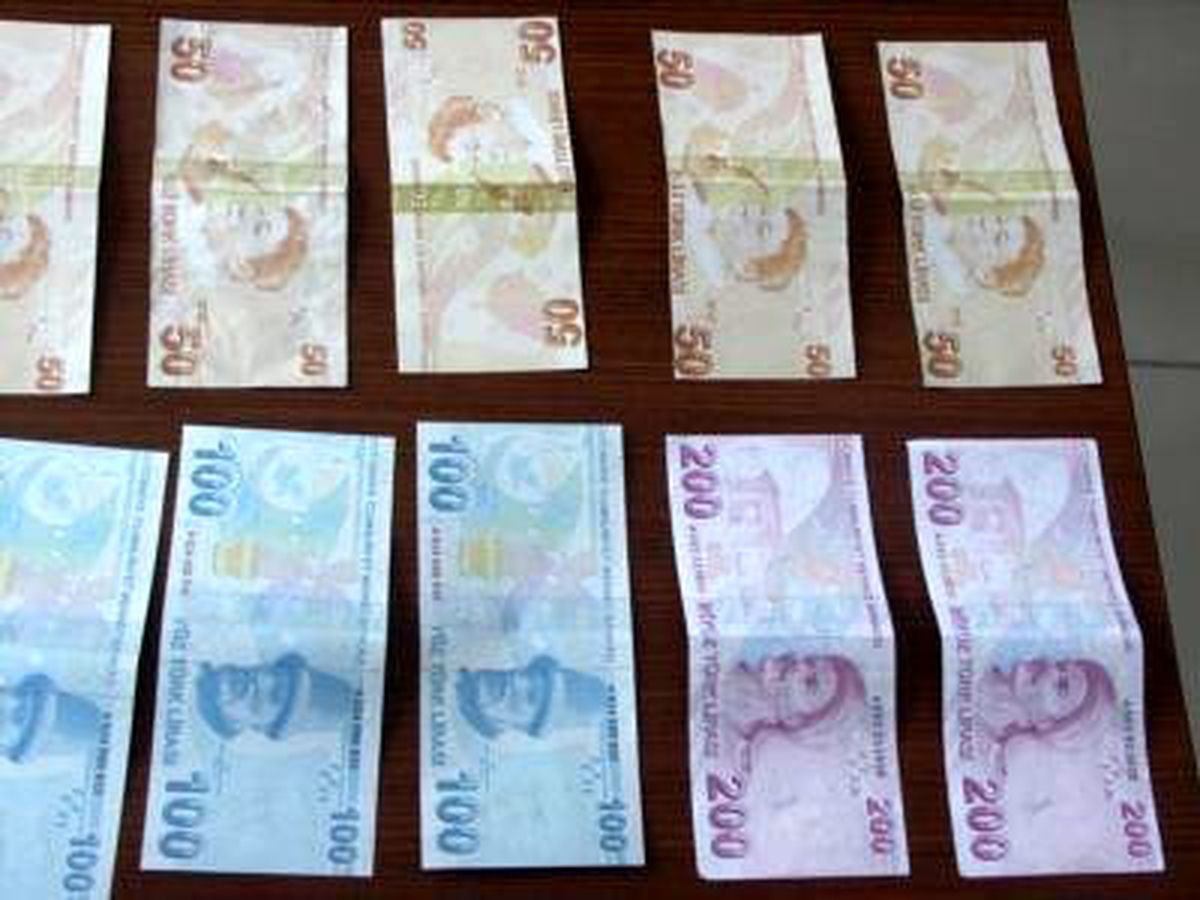 Kargo Paketinden Sahte Paralar Çıktı