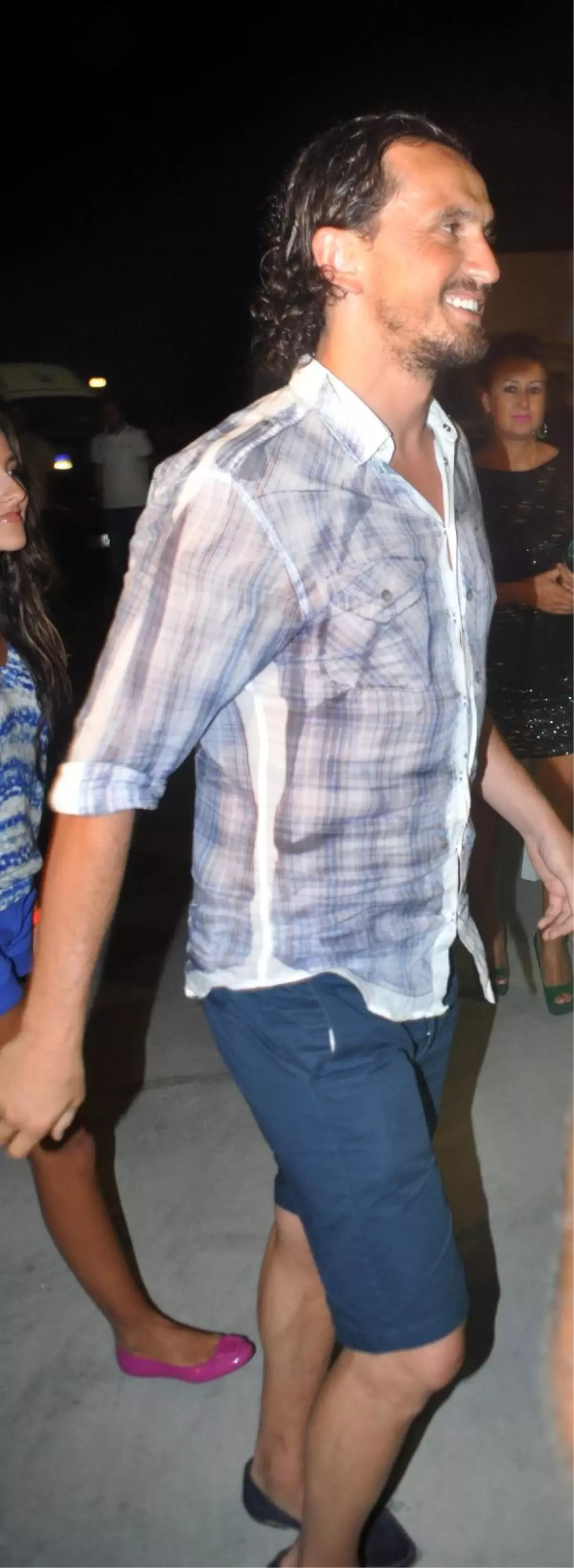 Kenan Doğulu\'dan Romantik Gece