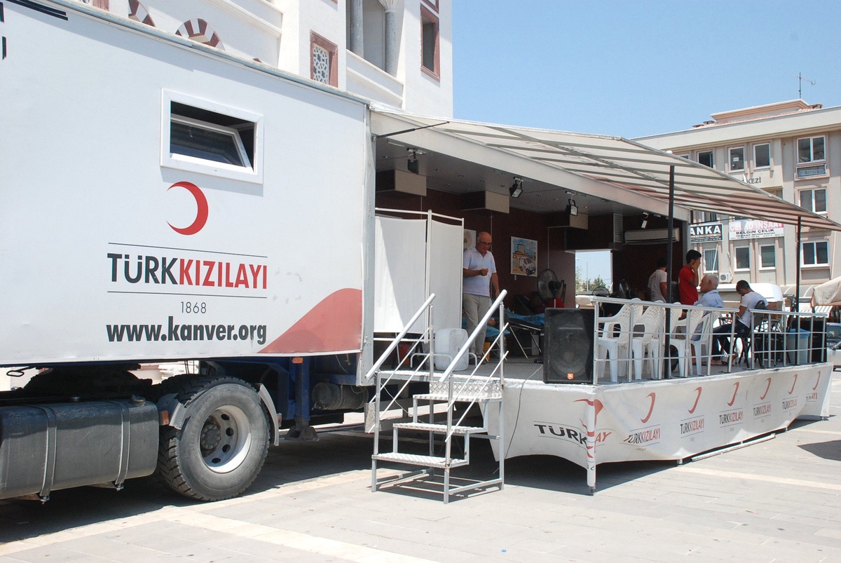 Kızılay\'ın Kan Bağışına Didim\'den Destek.