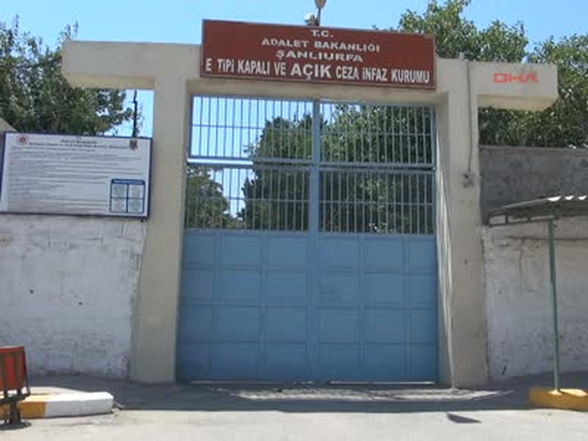 Şanlıurfa Cezaevinde Kriz Geçiren Mahkum İntihara Kalkıştı