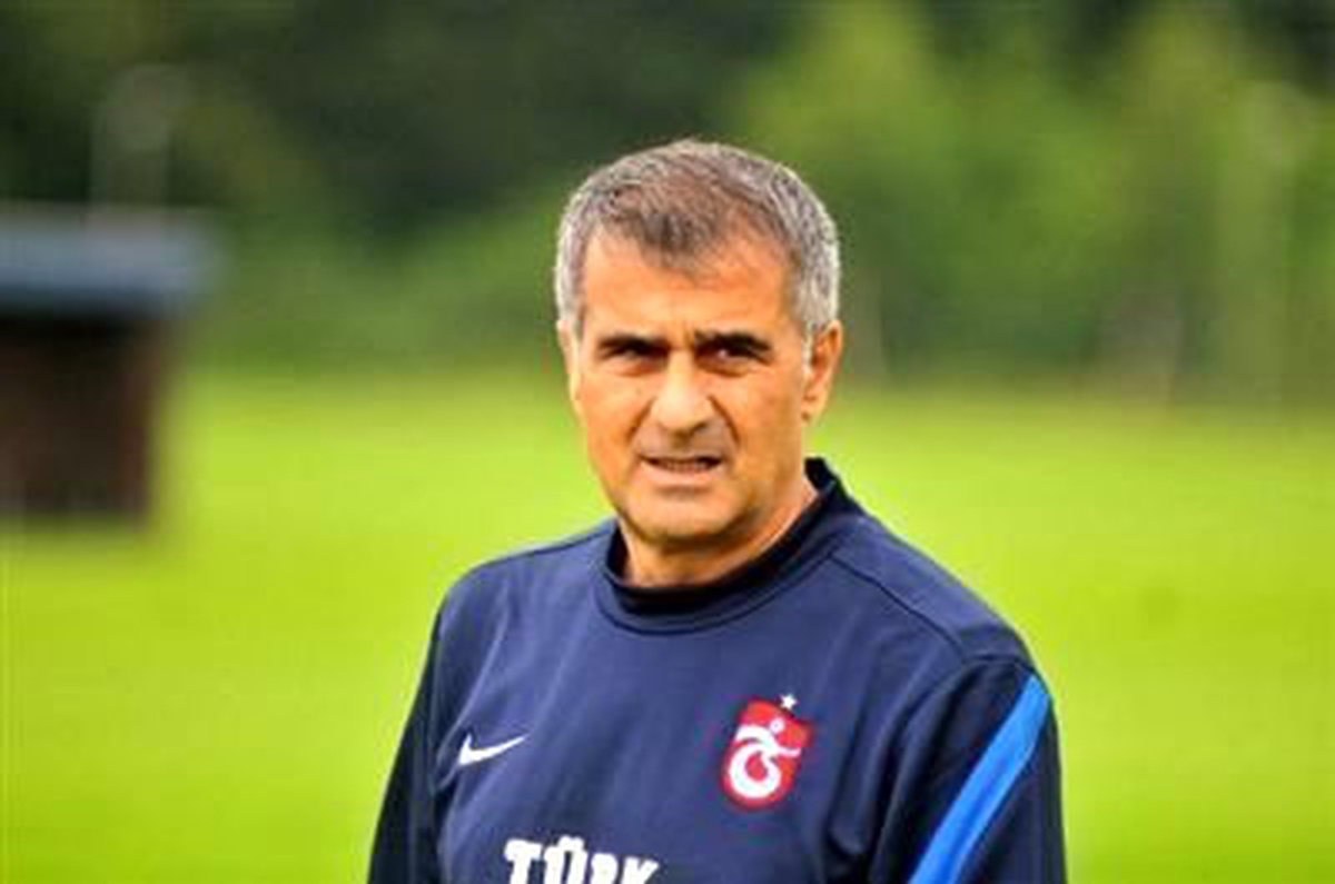 Şenol Güneş\'ten Play-Off ve Fikstür Değerlendirmesi