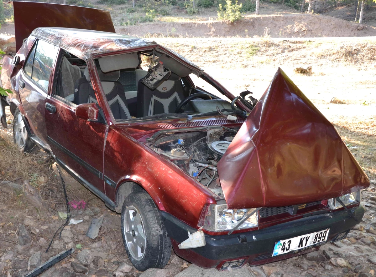 Simav\'da Trafik Kazası: 1 Ölü, 1 Yaralı