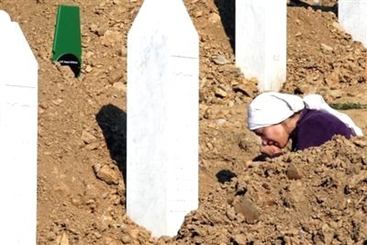 Srebrenitsa Soykırımının 17. Yıl Dönümü Törenleri Sona Erdi