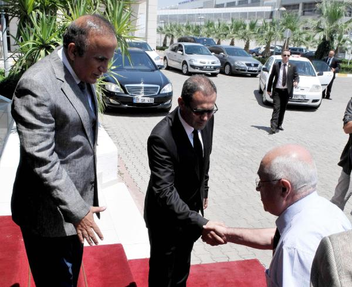 TBMM Başkanı Çiçek Antalya\'dan Ayrıldı