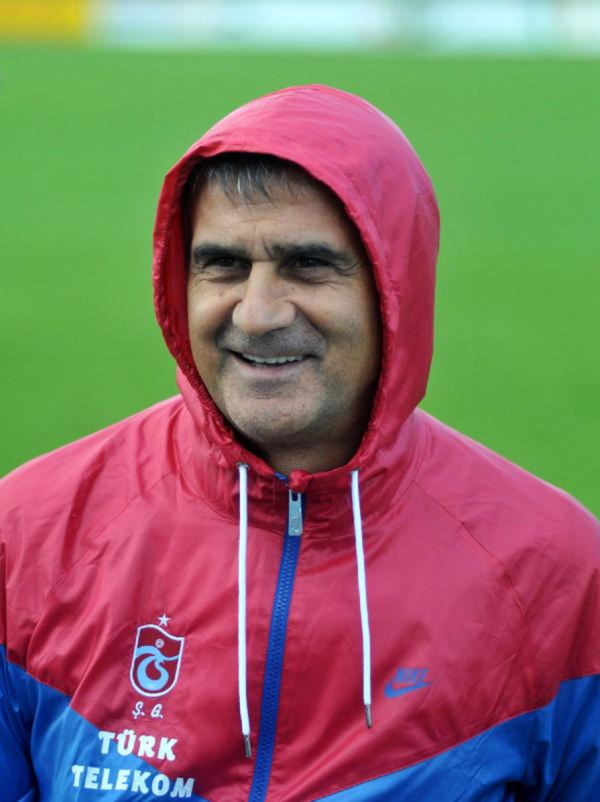 Trabzonspor Teknik Direktörü Güneş\'in Yüzü Gülüyor