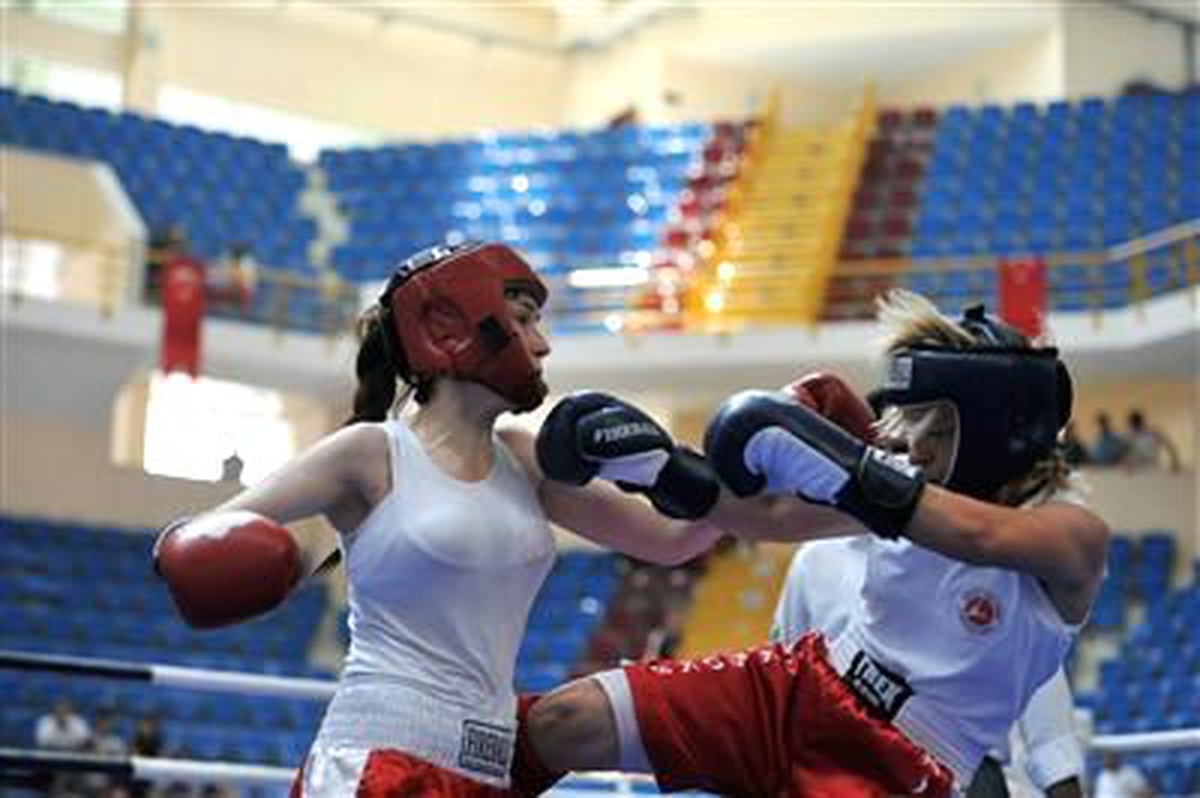 Türkiye Büyükler-Gençler Ferdi Kick Boks Şampiyonası 9-14 Temmuz\'da Trabzon\'da Yapılacak